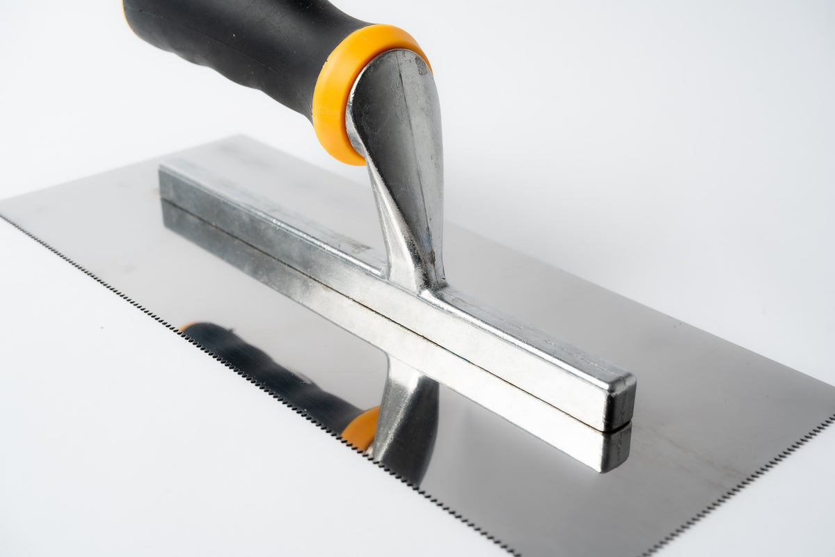 Stainless Steel “V” Notch Maxi Grip Trowel – product image 4