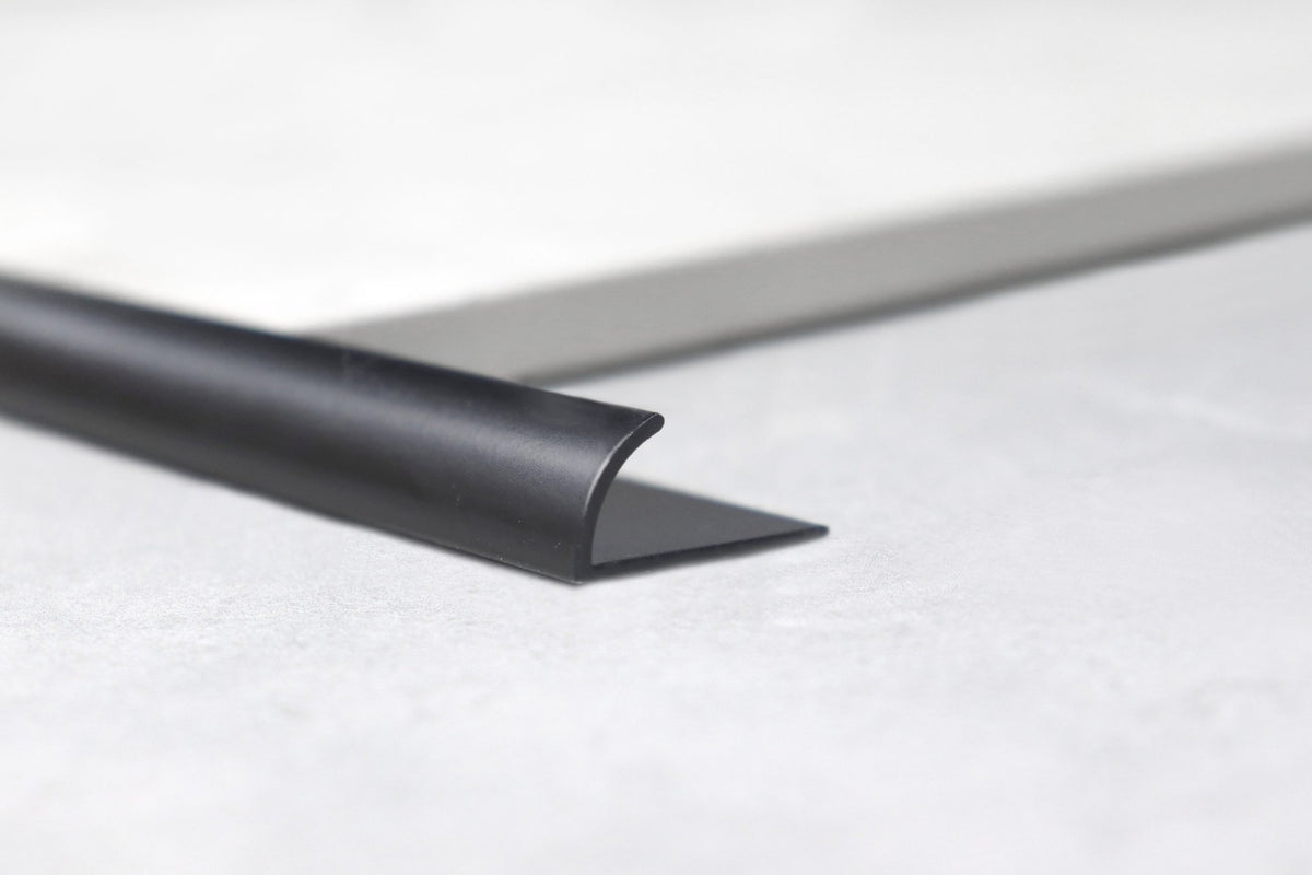 BAT Trims Half Round Tile Trim Aluminium in matt black – tile trim photo